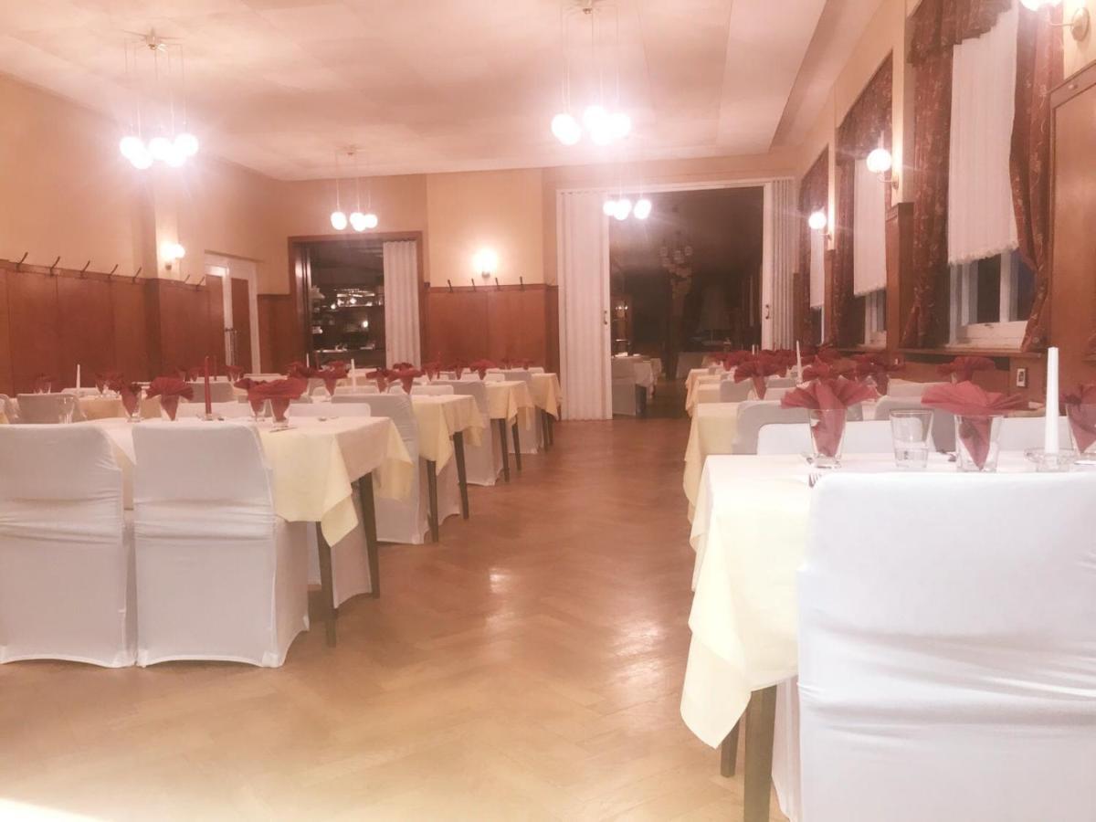 Hotel Pension Frankfurter Hof Homberg  ภายนอก รูปภาพ