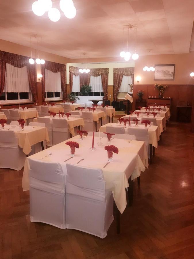 Hotel Pension Frankfurter Hof Homberg  ภายนอก รูปภาพ