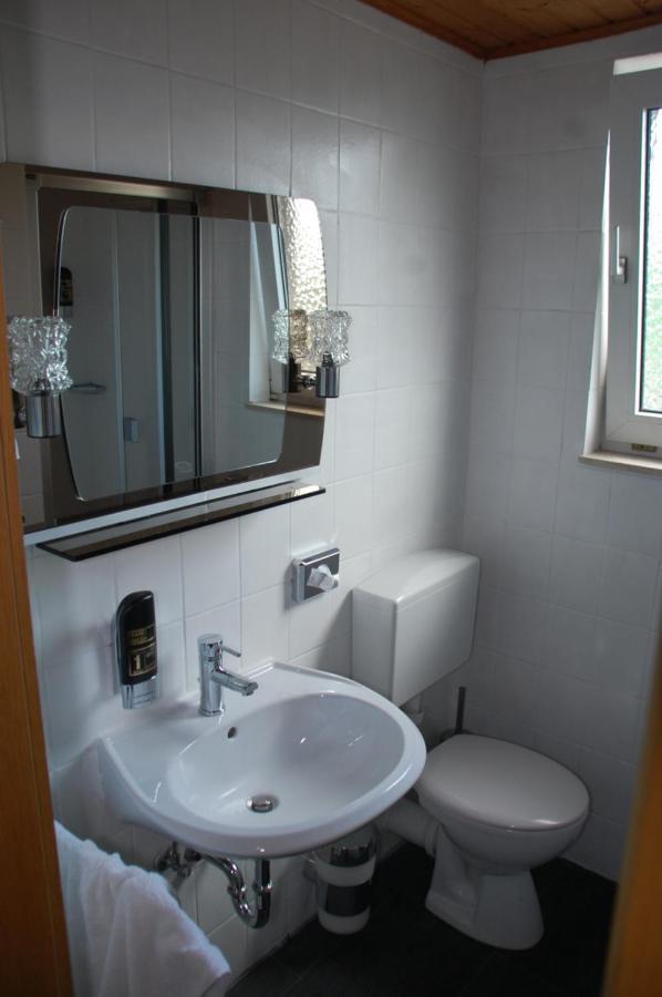Hotel Pension Frankfurter Hof Homberg  ภายนอก รูปภาพ